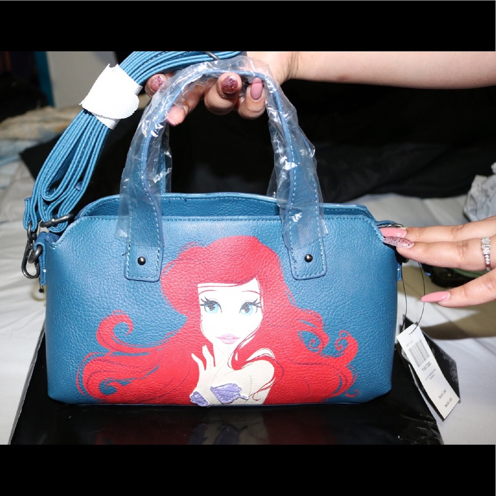 NWT LOUNGEFLY NEW LITTLE MERMAID HAND BAG
